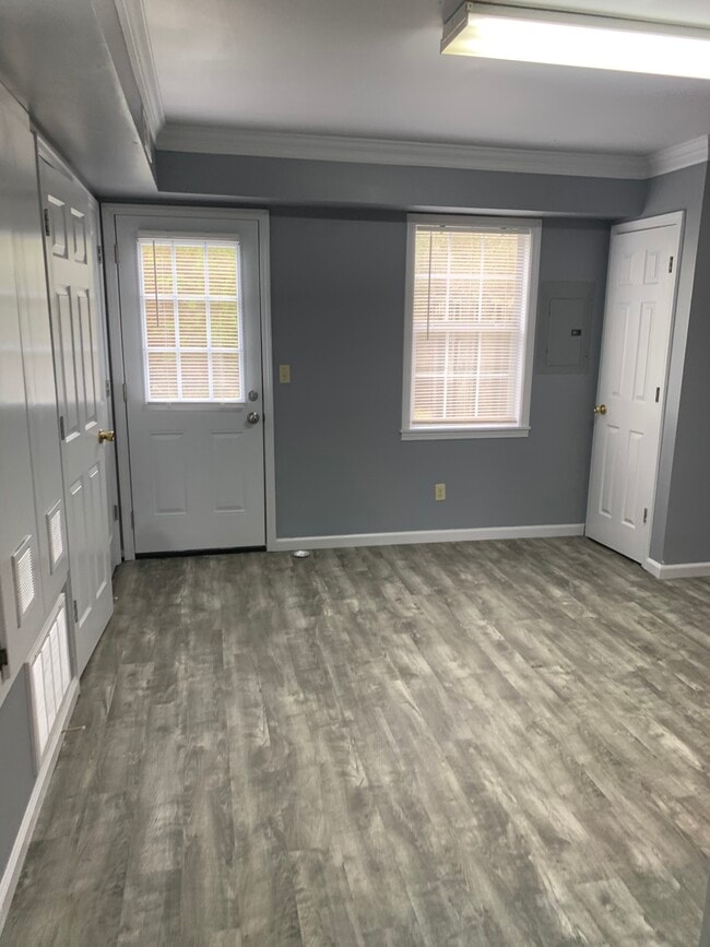 Photo - 105 Hines Blvd Unit D