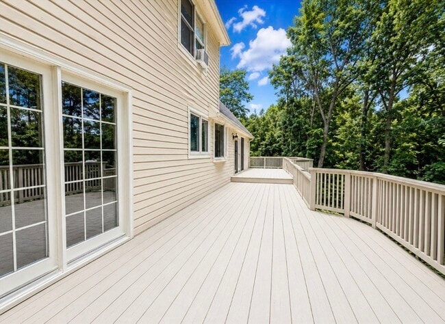 Photo - 31 Woodside Cir