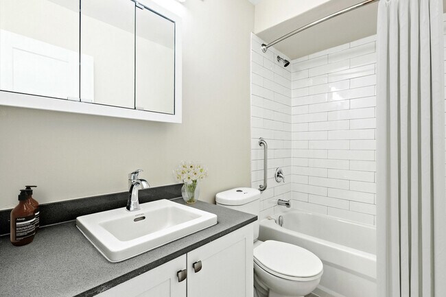 Photo - Bowling Green III