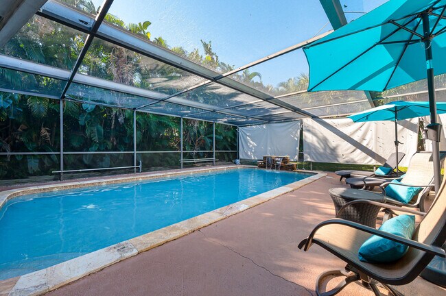 Photo - 4799 NW 5th Ave