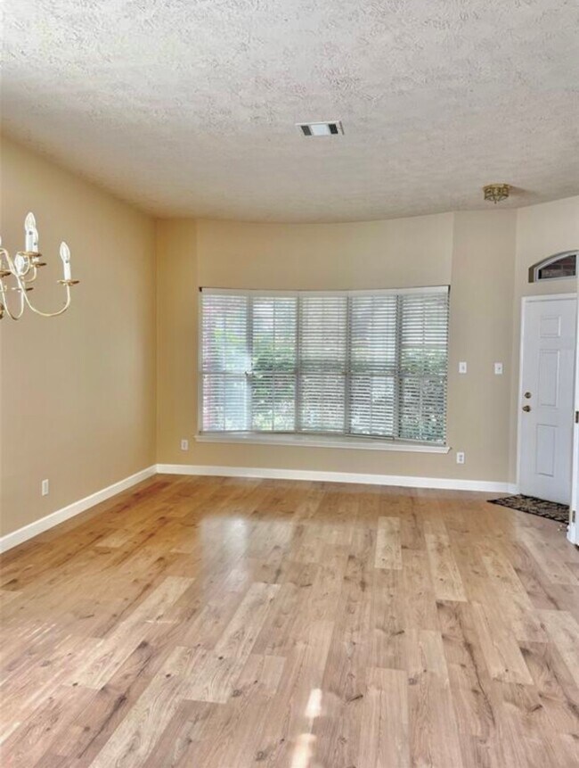 Photo - 6122 Sandy Valley Dr