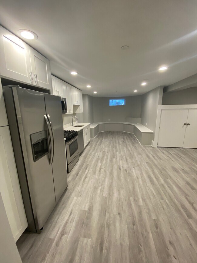 Photo - 190 Kelton St Unidad B