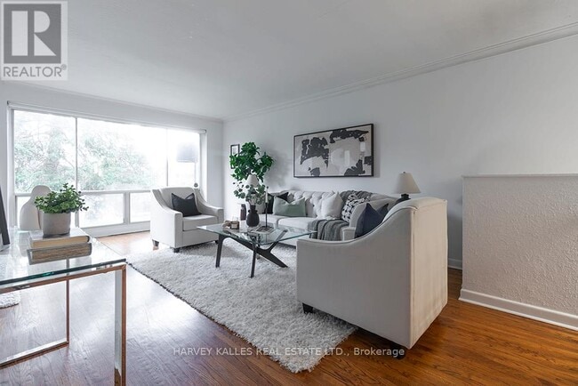 Photo - 135 Combe Ave