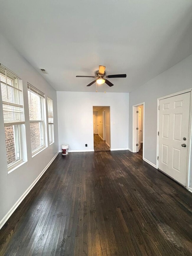 Photo - 7224 S St Lawrence Ave Unidad 2