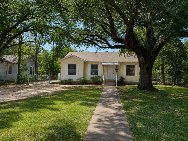 Building Photo - 2820 McFerrin Ave