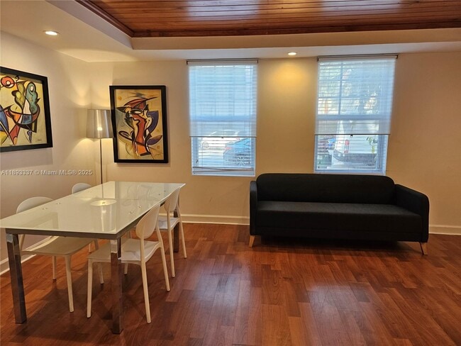 Photo - 622 15th St Unidad 1