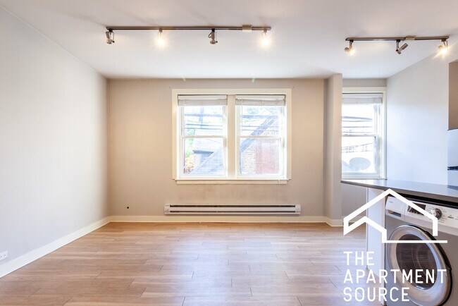 Photo - 511 W Belmont Ave Unit 28