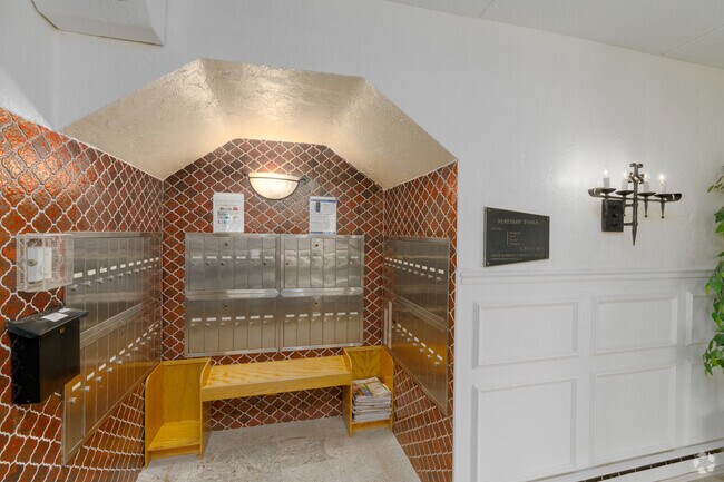Mail Vestibule