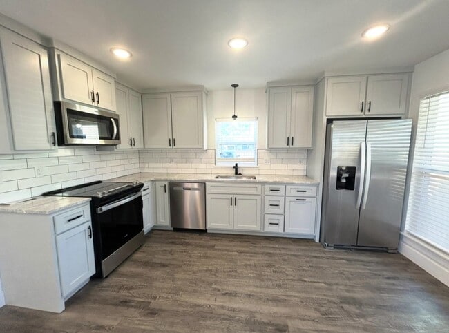 Photo - 3 Bedroom 2 Bathroom Home for Rent