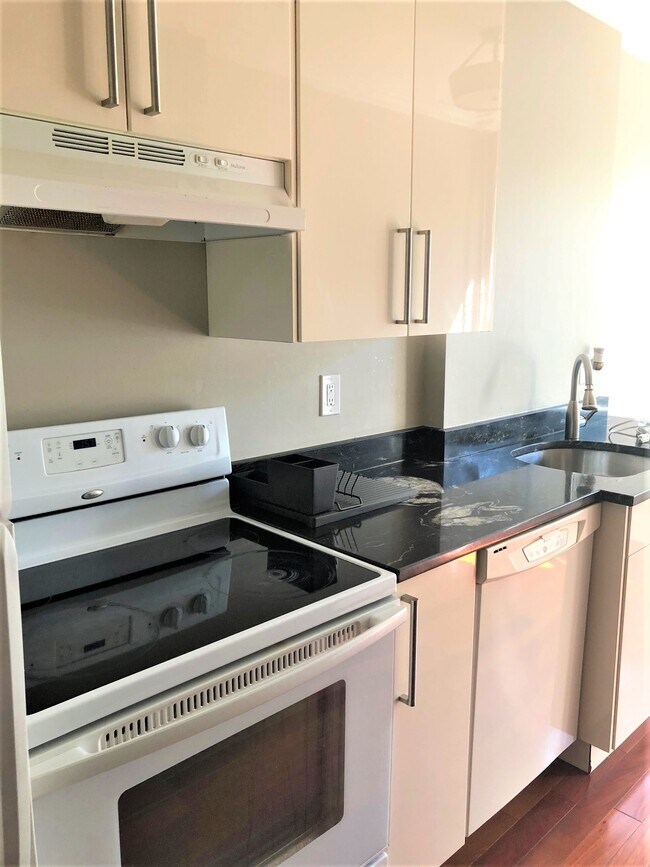 Photo - 145 Englewood Ave