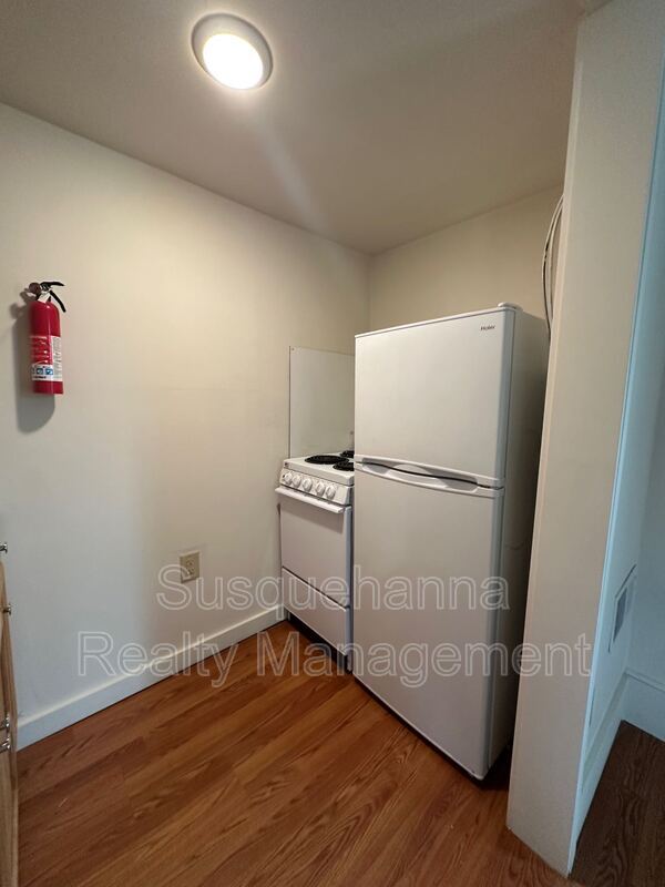 Photo - 175 E Derry Rd Unit Apt. C