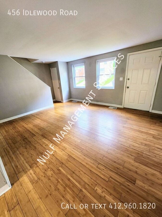 456 Idlewood Rd