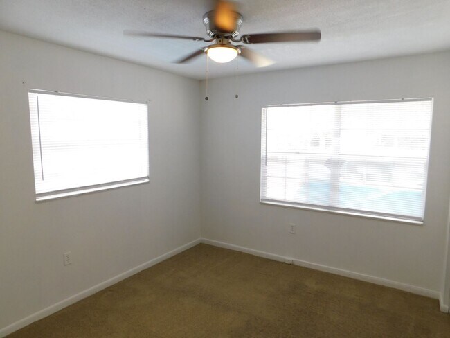 Photo - 2 Bed 1 Bath Near SoDo & Hourglass District