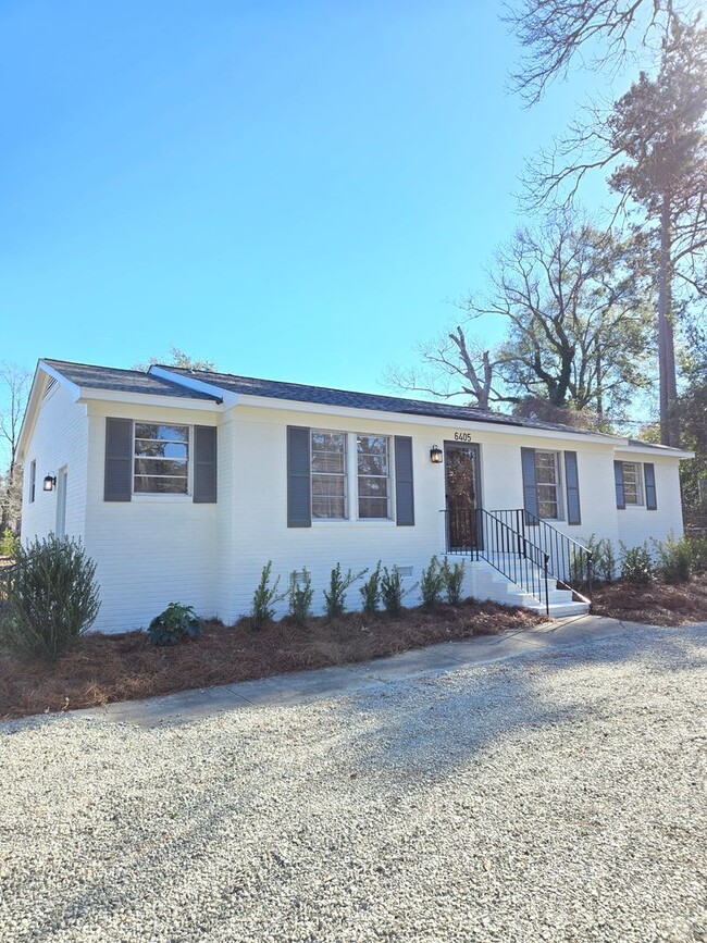 MYRTLE GROVE ROAD - Private Boat Ramp in n... - MYRTLE GROVE ROAD - Private Boat Ramp in n... House