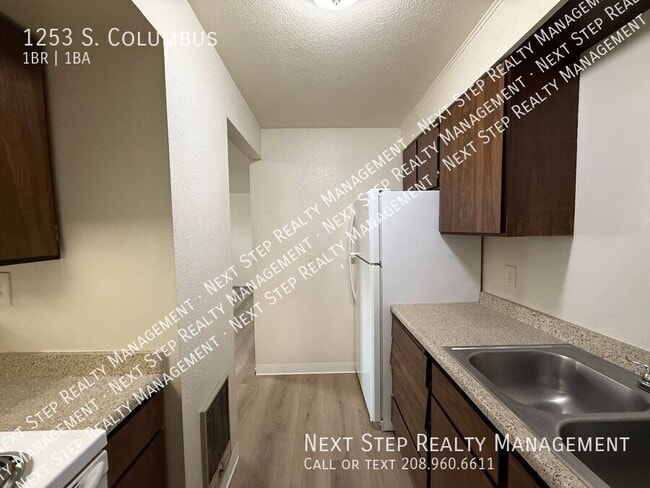 Photo - 1253 S. Columbus-