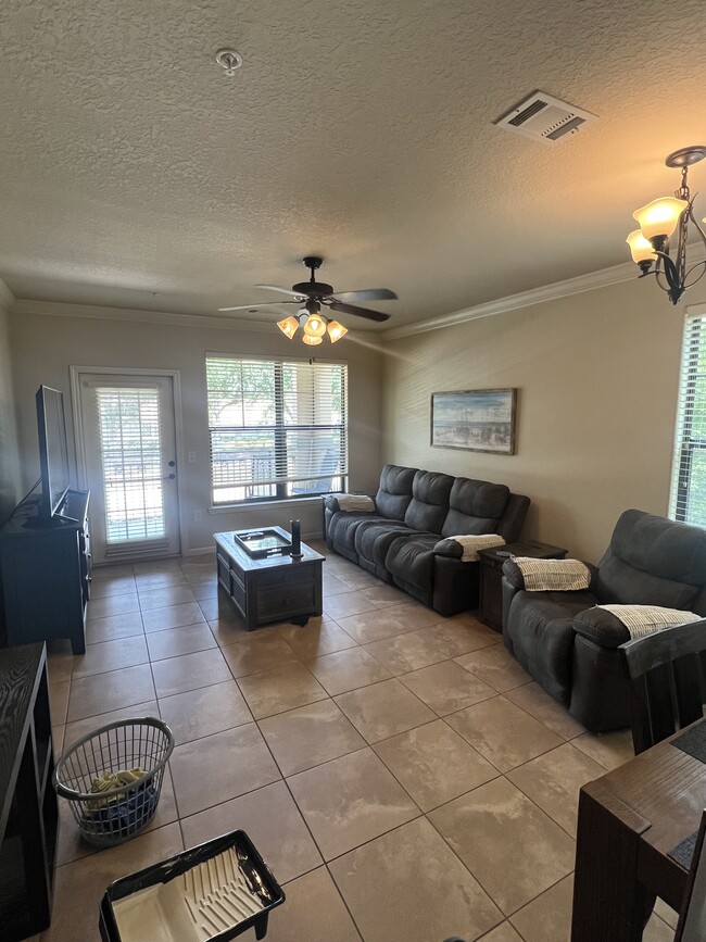 Building Photo - 901 Charo Pky Unit 727