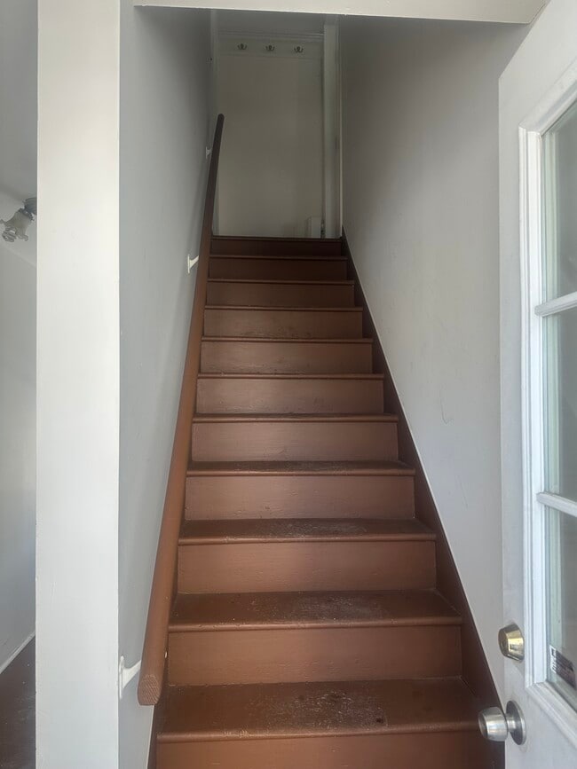 Photo - 125 Harwinton Ave