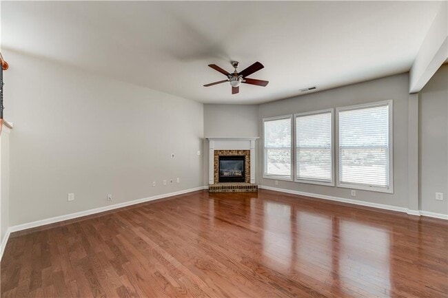 Photo - 2390 Mindy Ln