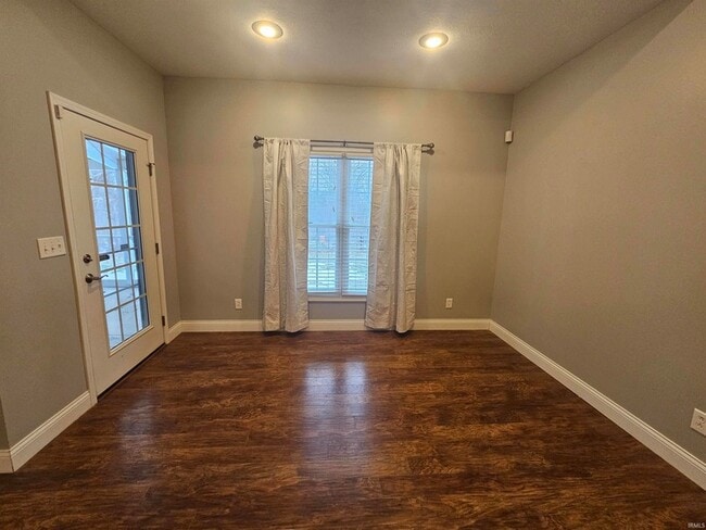 Photo - 5255 E State Rd 46 Bypass