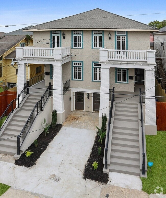 Building Photo - 2105 General Taylor St Rental