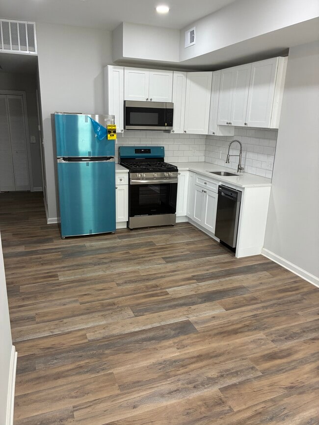 Building Photo - 1745 W Passyunk Ave Unit 1745 W. Passyunk Avenue Rental