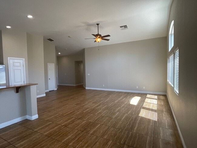Photo - 1 story home, 4br, 2bath, 3cg, RV GATE