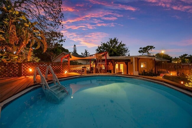 Photo - 1111 32nd St N