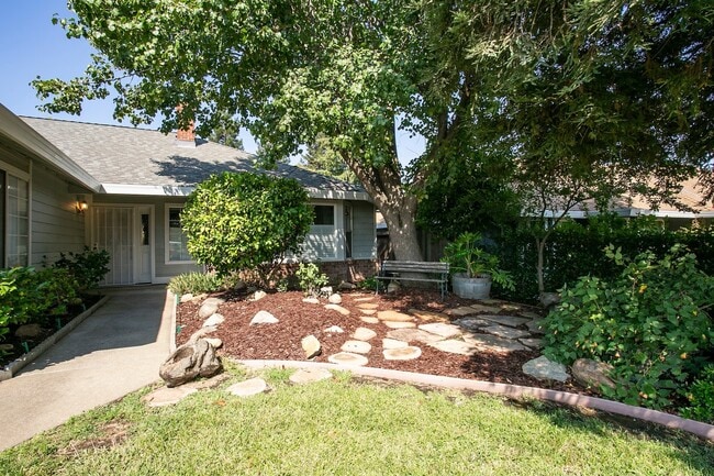 Photo - 5809 Lincoln Ave