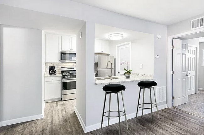 Building Photo - Park Estates