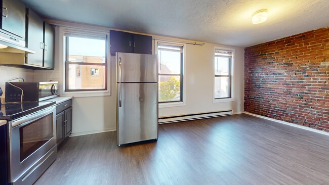 Photo - 151-153 Meridian Street Unit 3