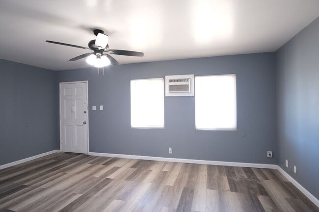 Photo - 1207-1209 Merced Avenue Unit 1207