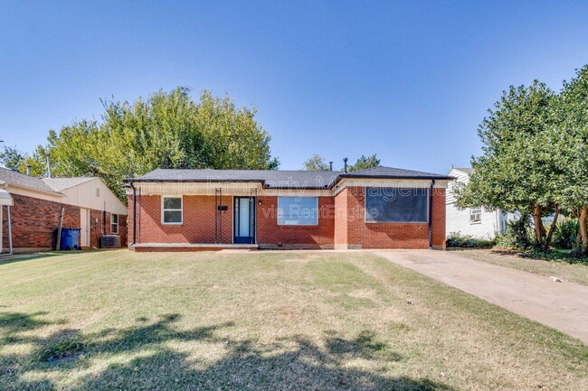 Building Photo - 813 S Midwest Blvd