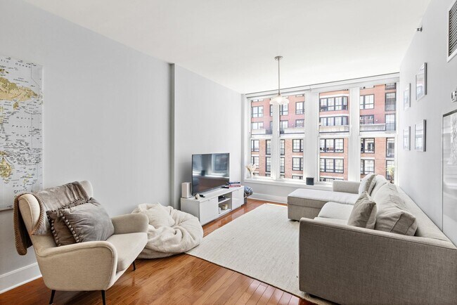 Photo - 1125 Maxwell Ln Unidad 504