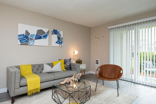 Hidden Oaks Apartments