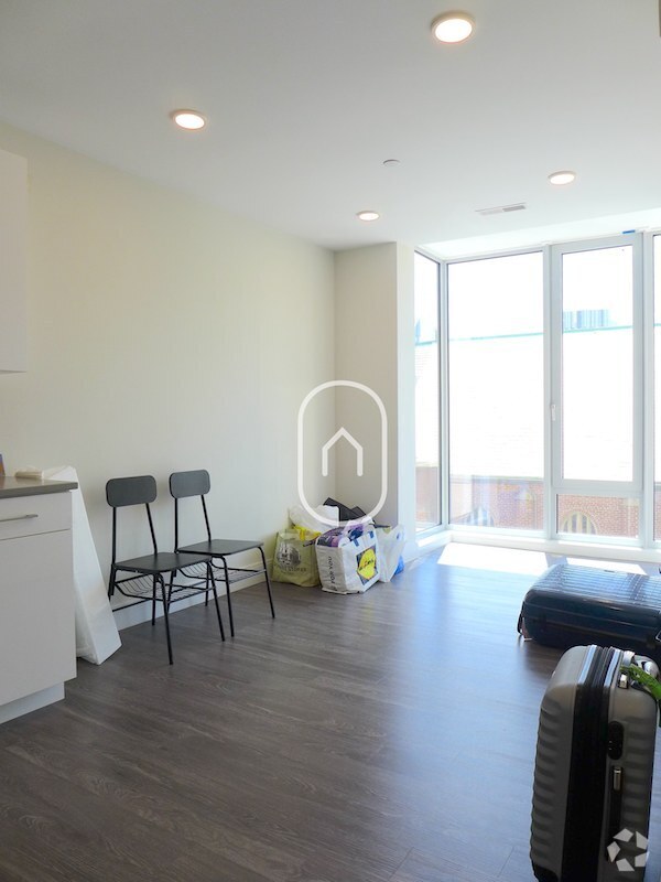 Building Photo - 22 Saint Cyprians Pl Unit 3 Rental
