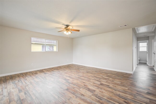 Photo - 1602 North Ave N