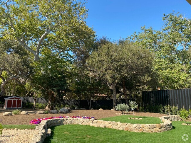 Building Photo - Montecito Oaks Serenity Rental