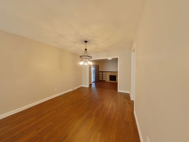 Photo - 6001 E 8th St N