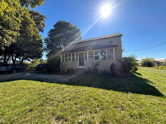 Photo - 6899 Forestell Rd