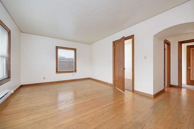 Photo - Redside - The Mulholland