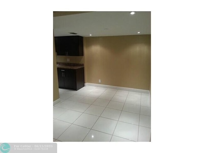 Photo - 8002 NW 27th Pl