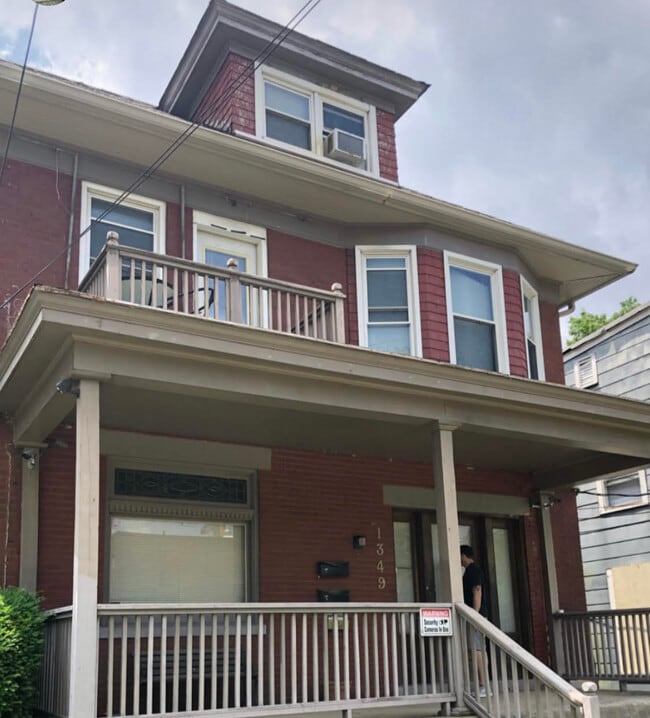 Photo - 1349 Lincoln Avenue