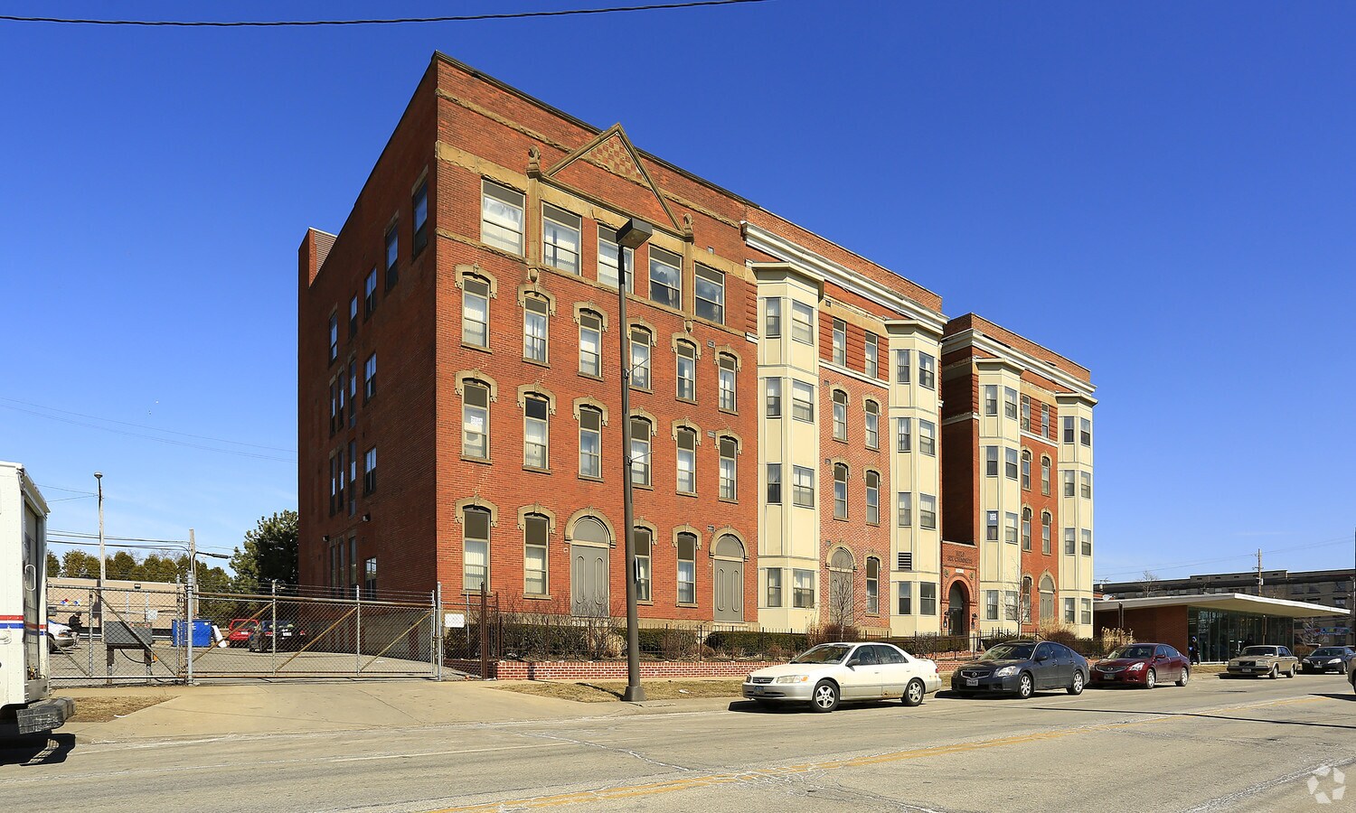 Photo - HELP Six Chimneys Apartments