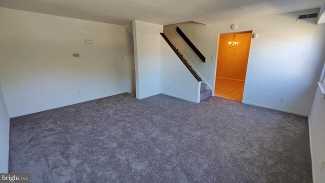 Photo - 6 Buttonwood Rd