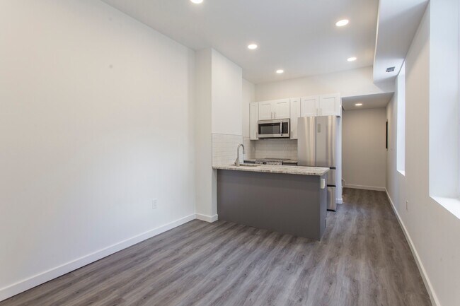 Photo - 2131 N 8th St