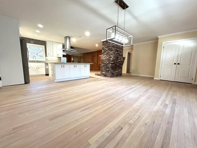 Photo - 1267 Arborvista Dr NE