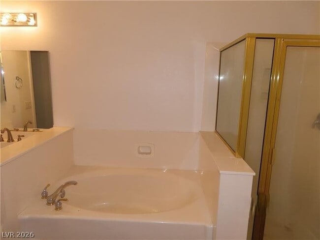 Building Photo - 676 Hitchen Post Dr