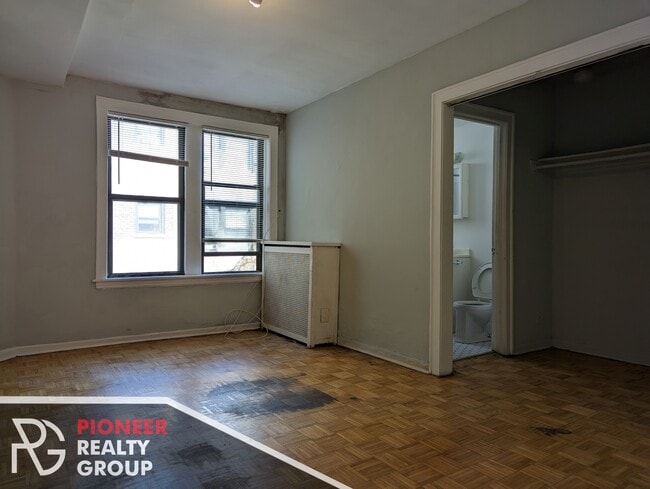 Photo - 739 W Belmont Ave Unit 409