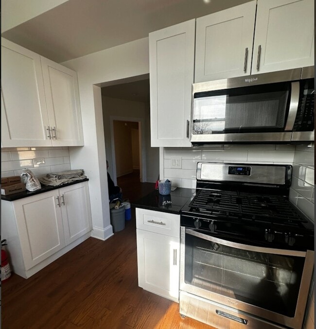 Photo - 1155 W Lunt Ave Unit 3