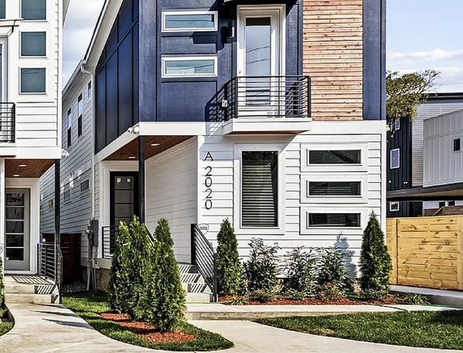 Modern Downtown Nashville 4 Bed, 3.5 Bath Home with Designer Finishes and Fully Fenced Backyard